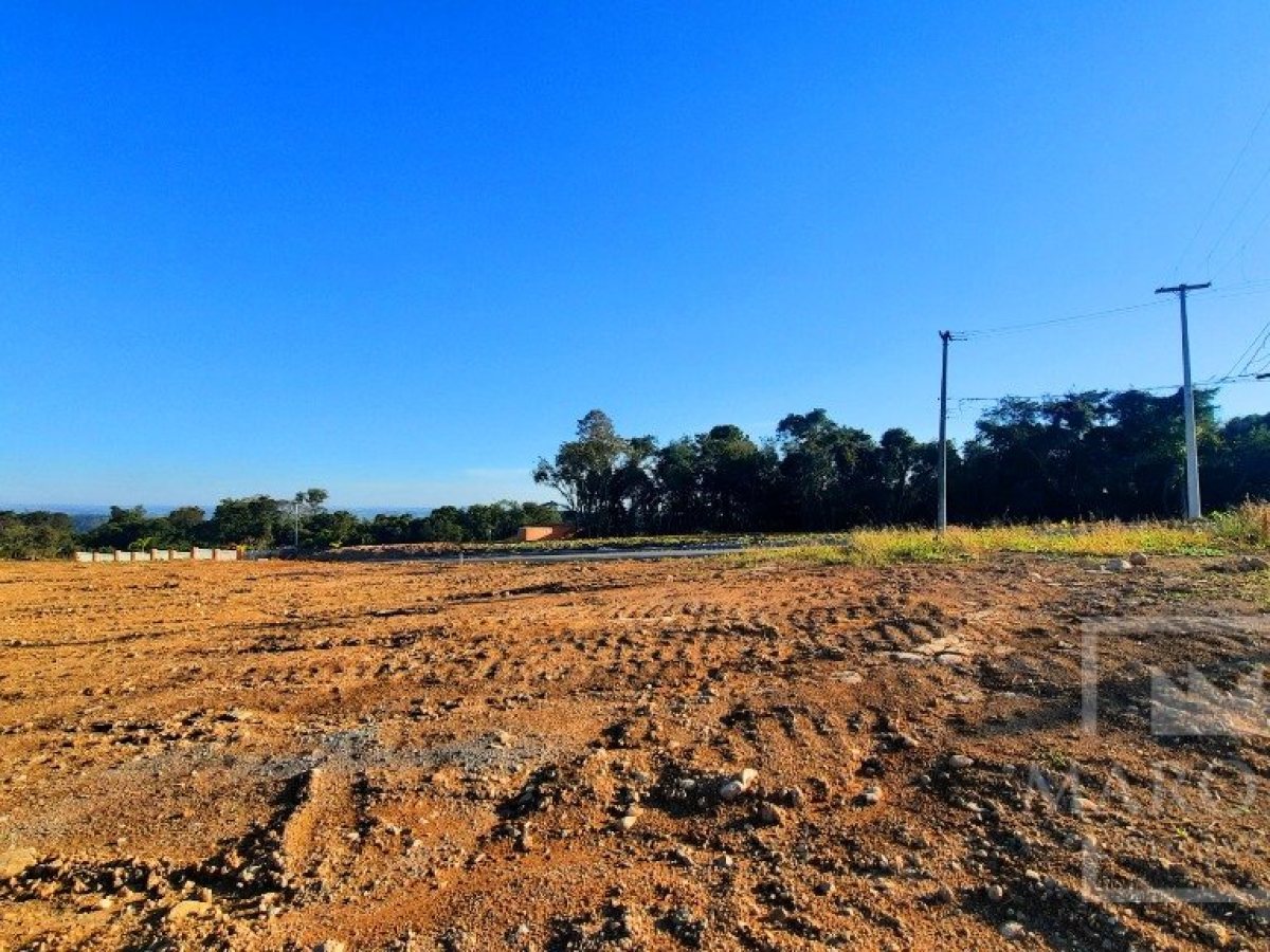 Terreno com 451m², Nao suíte, no bairro Loteamento Altos da Montanha em Marau