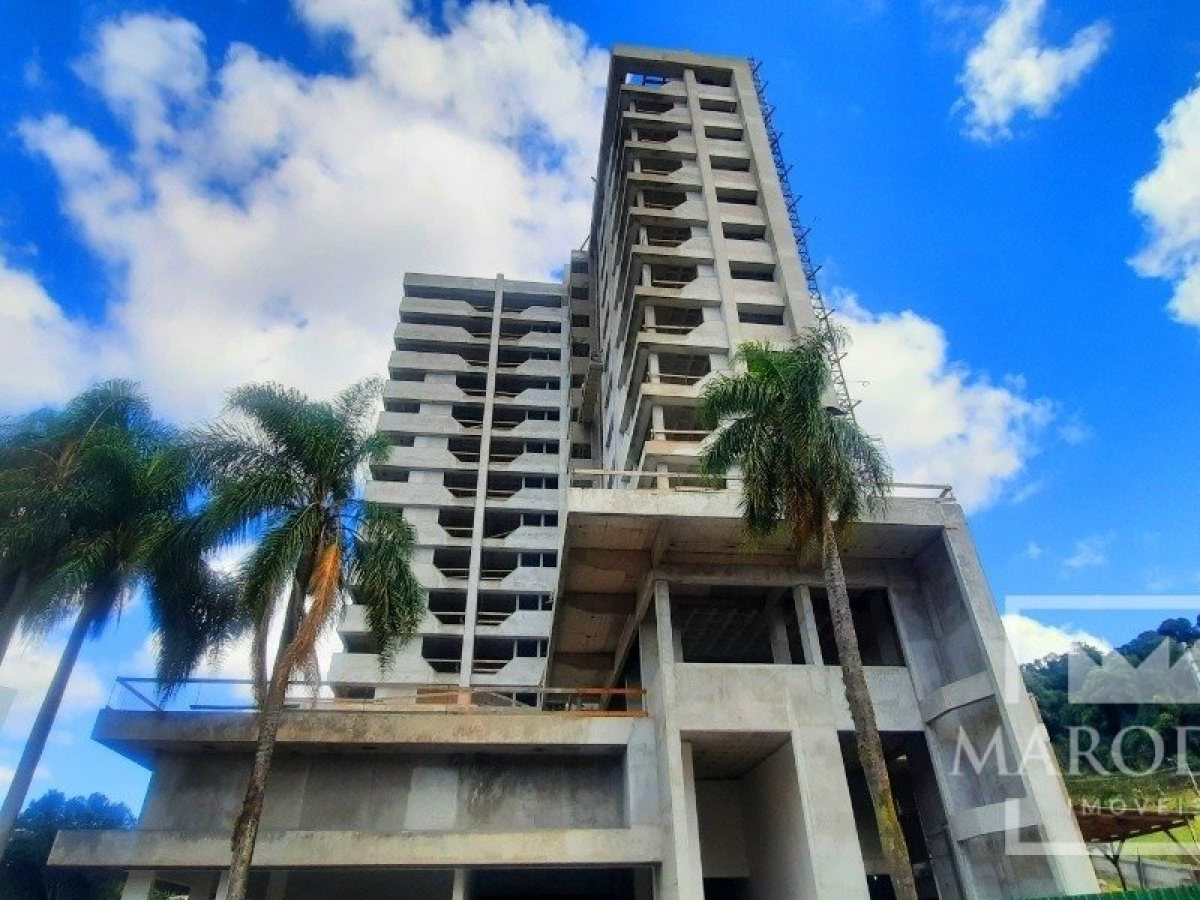 Apartamento com 74m², 2 dormitórios, Sim suíte, 1 vaga, no bairro Centro em Marau