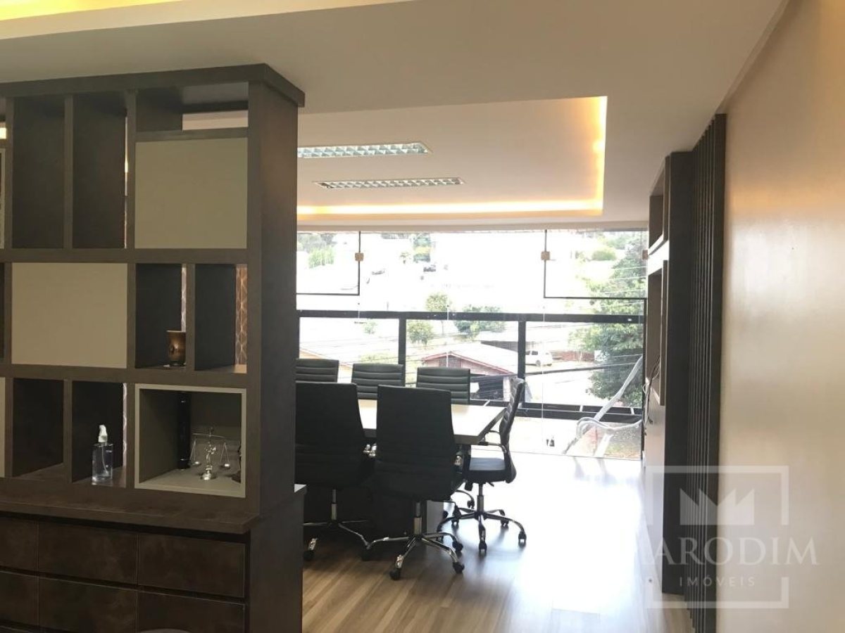 Salas/Conjuntos com 186m², Nao suíte, no bairro Centro em Marau