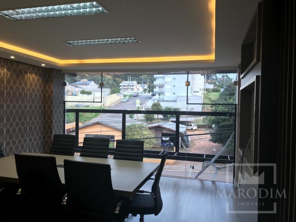 Salas/Conjuntos com 186m², Nao suíte, no bairro Centro em Marau