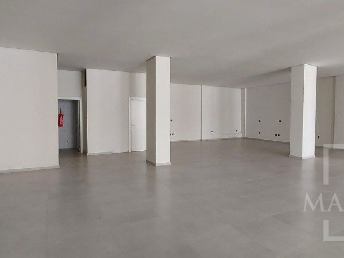 Salas/Conjuntos com 319m², Nao suíte, no bairro Centro em Marau