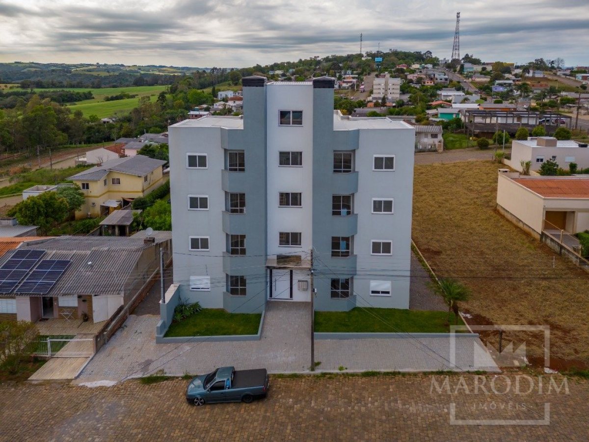 Apartamento com 49m², 2 dormitórios, Nao suíte, 1 vaga, no bairro Loteamento São Luiz em Marau