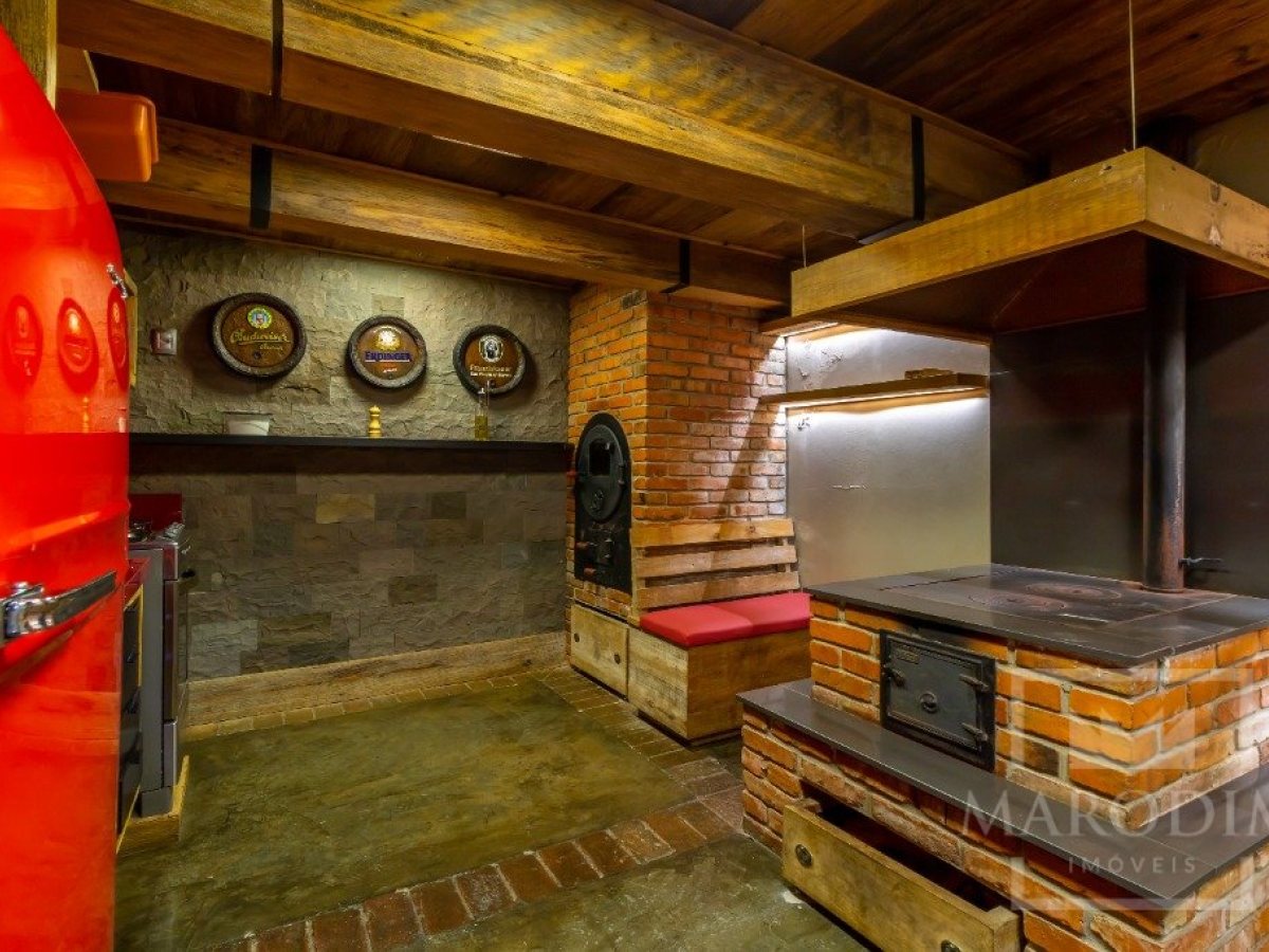 Apartamento com 275m², 3 dormitórios, Sim suíte, 2 vagas, no bairro Centro em Marau