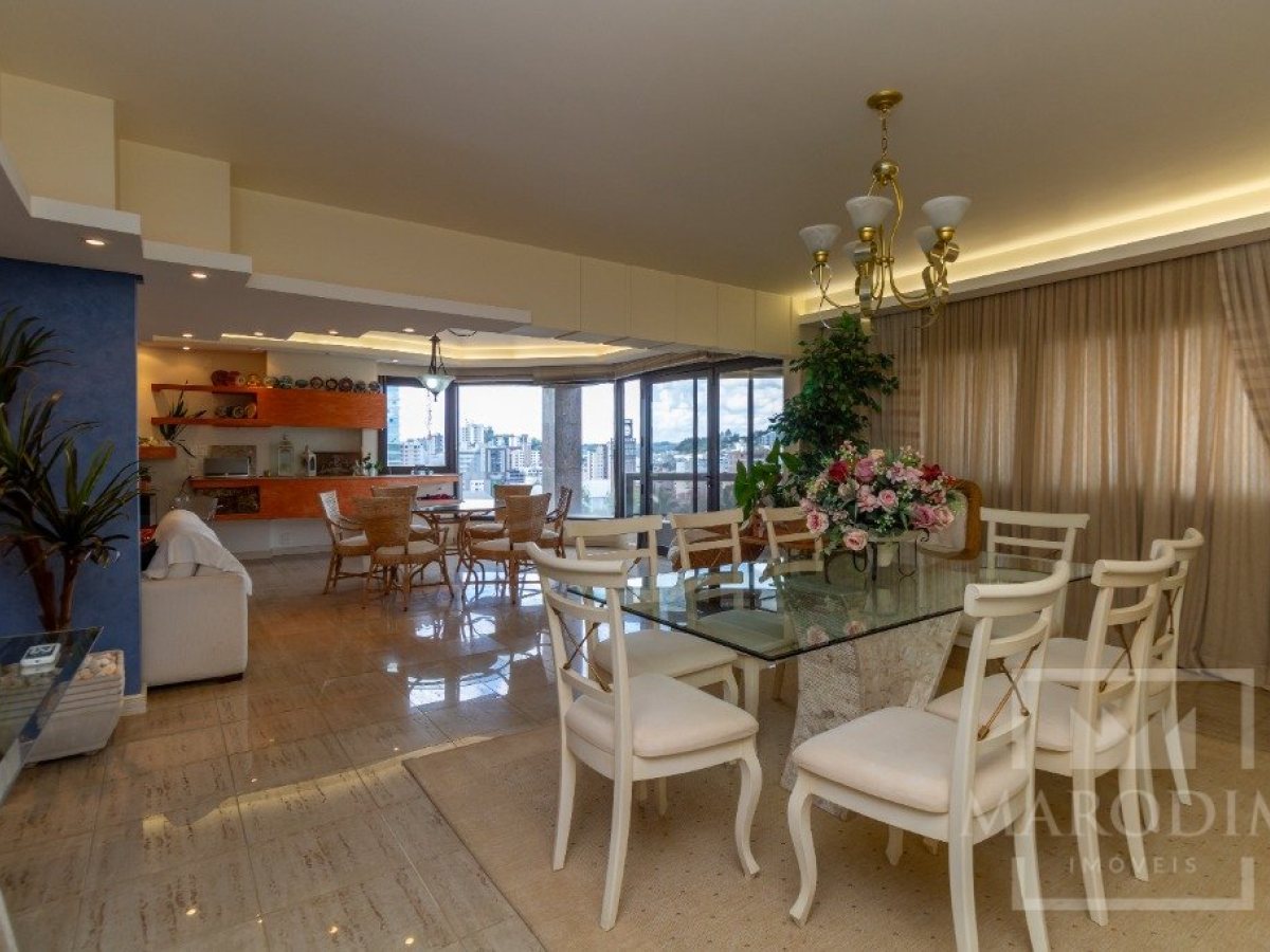 Apartamento com 275m², 3 dormitórios, Sim suíte, 2 vagas, no bairro Centro em Marau