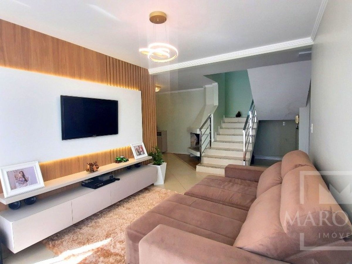 Casa com 376m², 3 dormitórios, Sim suíte, 5 vagas, no bairro Centro em Marau