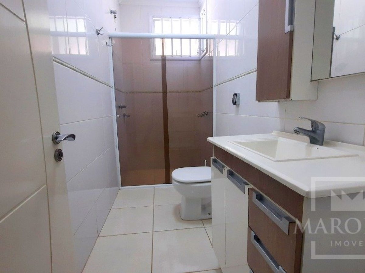 Casa com 376m², 3 dormitórios, Sim suíte, 5 vagas, no bairro Centro em Marau