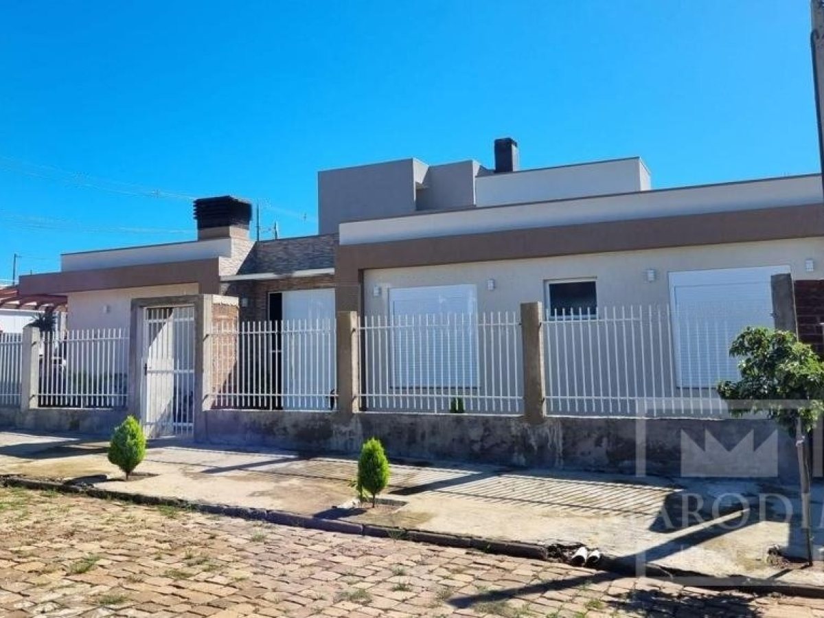 Casa com 130m², 3 dormitórios, Sim suíte, 2 vagas, no bairro Colinas Nova Marau em Marau