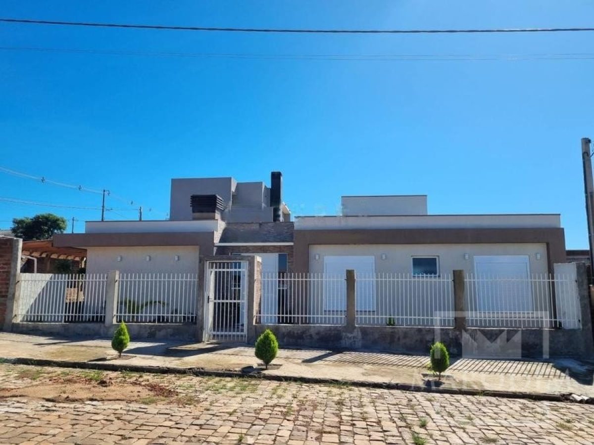 Casa com 130m², 3 dormitórios, Sim suíte, 2 vagas, no bairro Colinas Nova Marau em Marau