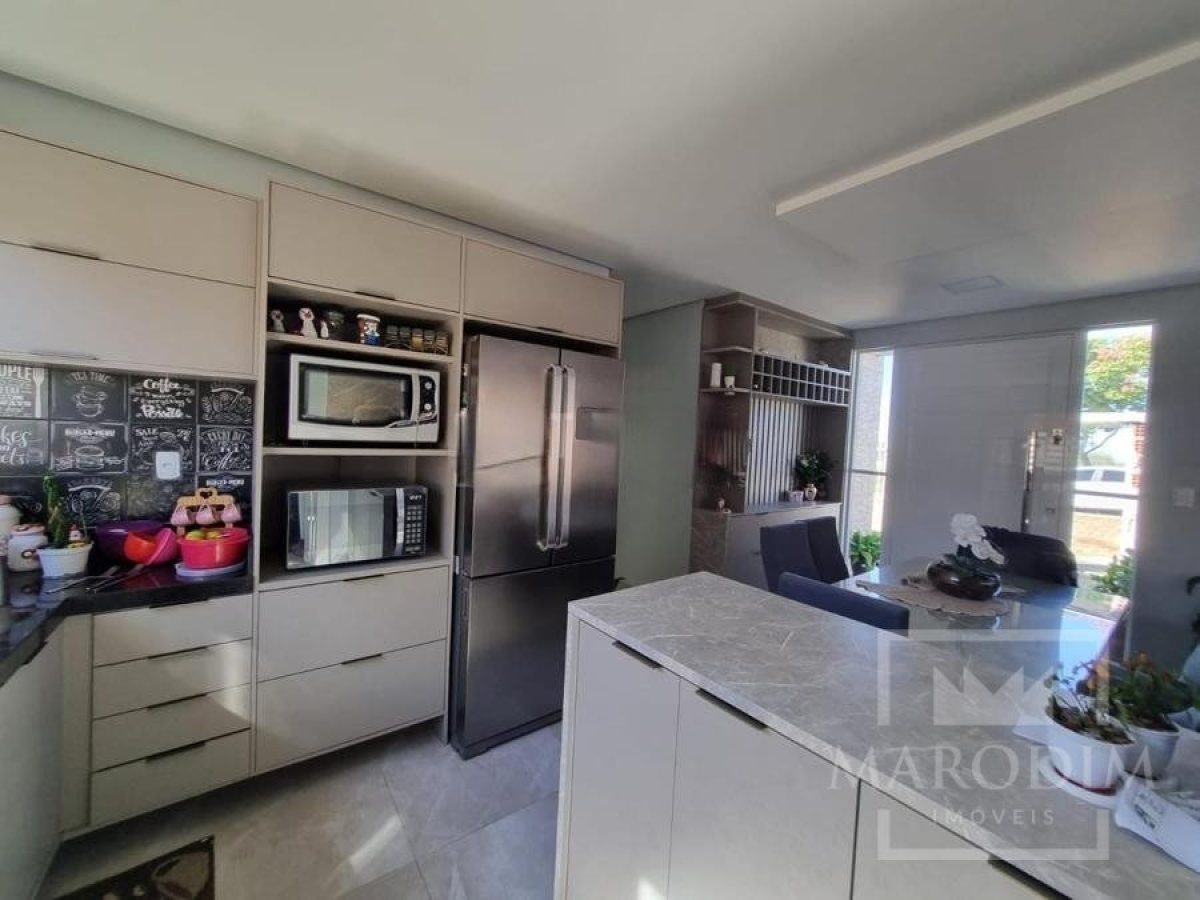 Casa com 130m², 3 dormitórios, Sim suíte, 2 vagas, no bairro Colinas Nova Marau em Marau