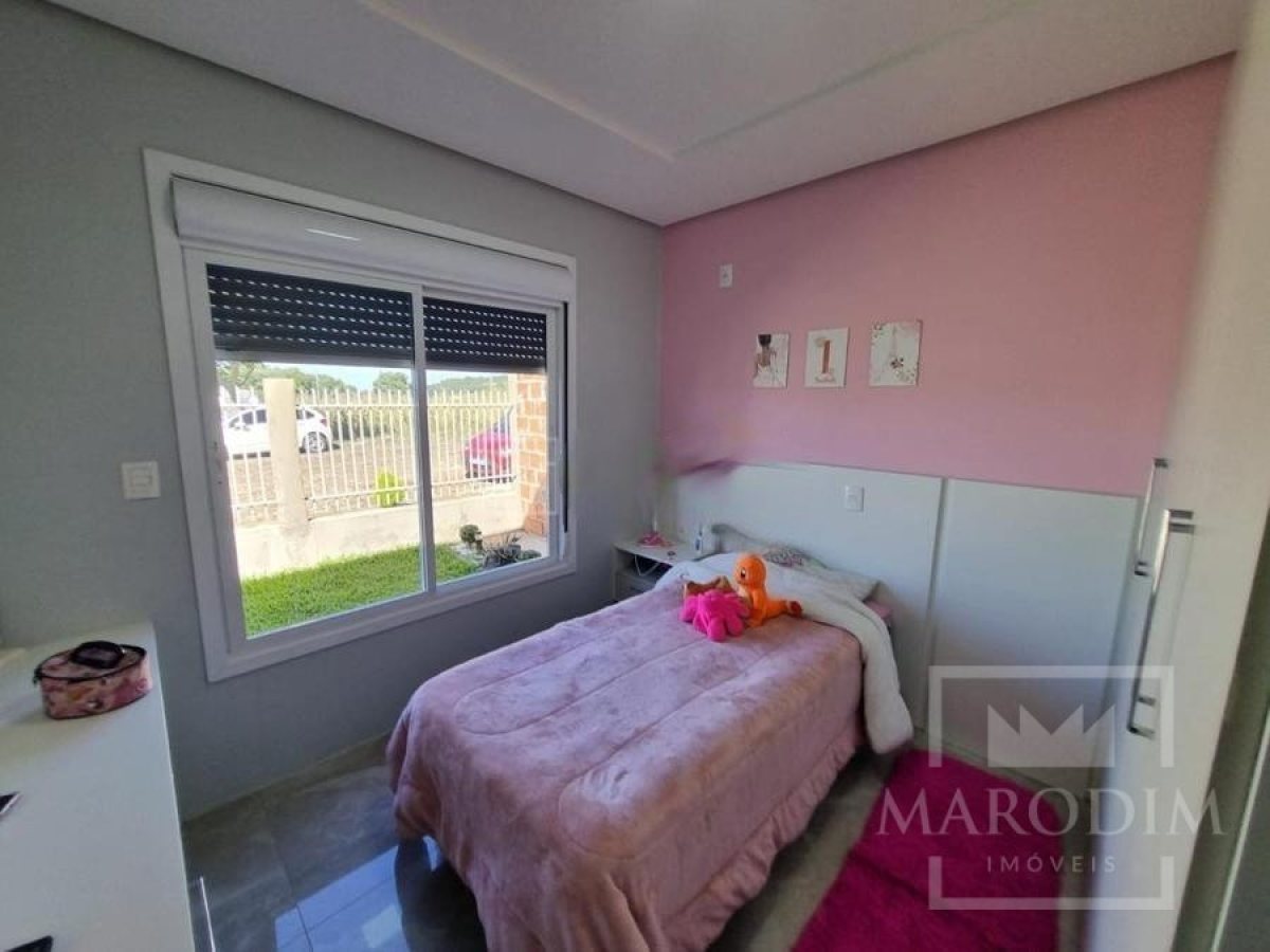 Casa com 130m², 3 dormitórios, Sim suíte, 2 vagas, no bairro Colinas Nova Marau em Marau