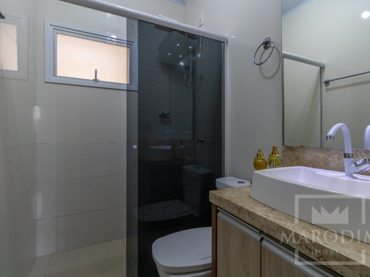 Casa com 100m², 3 dormitórios, Nao suíte, 2 vagas, no bairro Borges de Medeiros em Marau