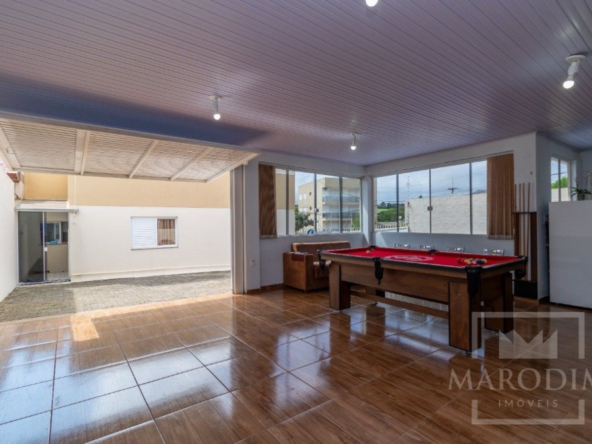 Casa com 100m², 3 dormitórios, Nao suíte, 2 vagas, no bairro Borges de Medeiros em Marau