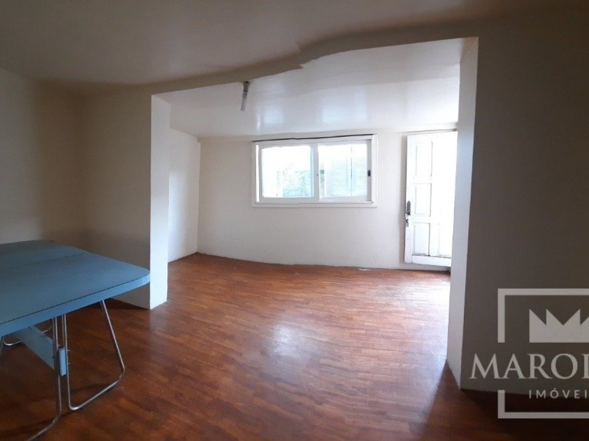 Casa com 150m², 3 dormitórios, Nao suíte, 1 vaga, no bairro Progresso em Marau