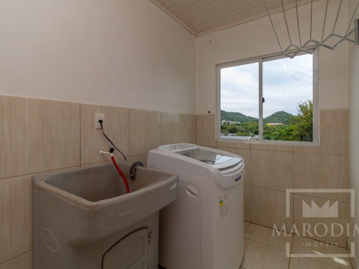 Casa com 100m², 5 dormitórios, Nao suíte, 2 vagas, no bairro Santa Isabel em Marau