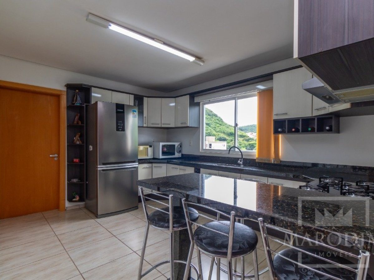 Casa com 100m², 5 dormitórios, Nao suíte, 2 vagas, no bairro Santa Isabel em Marau