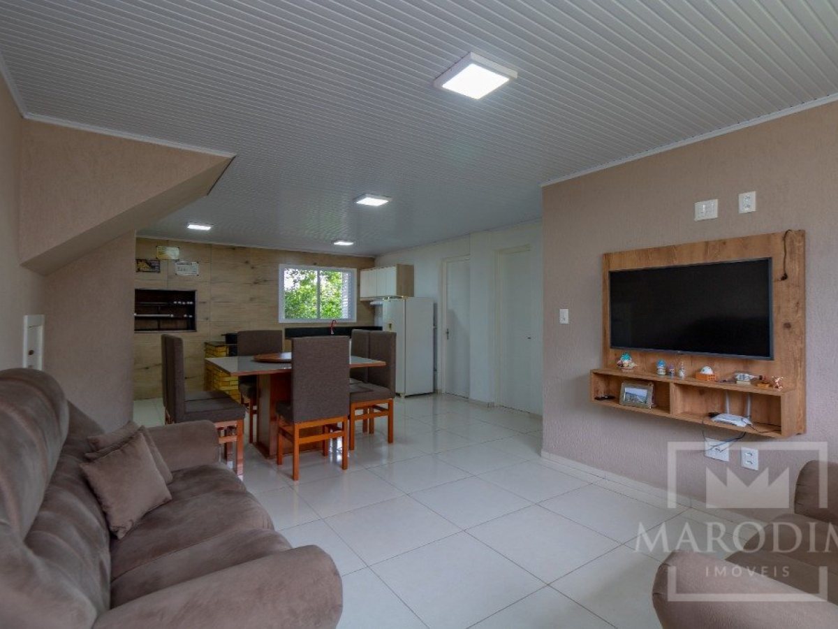 Casa com 100m², 5 dormitórios, Nao suíte, 2 vagas, no bairro Santa Isabel em Marau