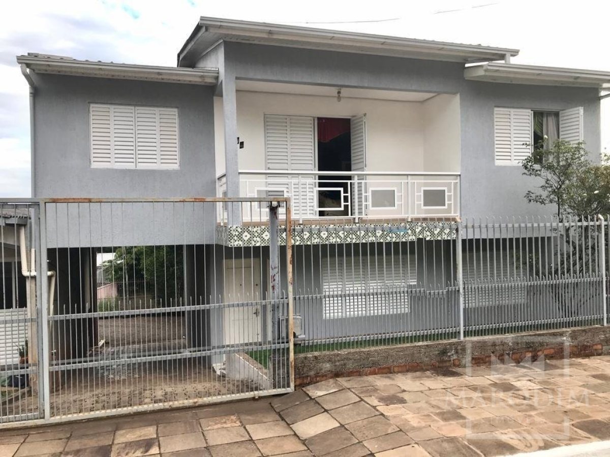 Casa com 100m², 5 dormitórios, Nao suíte, 2 vagas, no bairro Santa Isabel em Marau