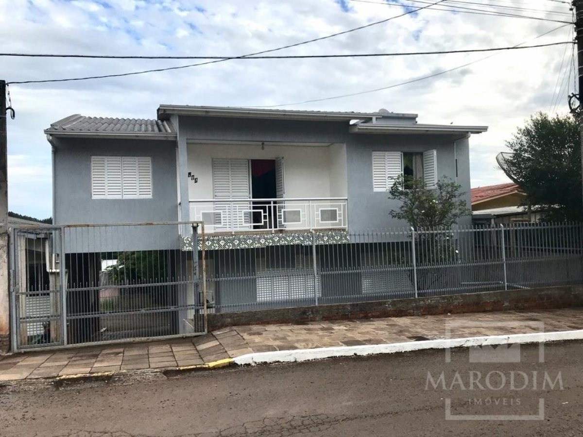 Casa com 100m², 5 dormitórios, Nao suíte, 2 vagas, no bairro Santa Isabel em Marau
