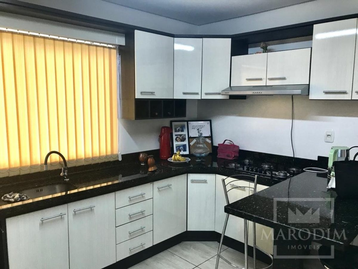 Casa com 100m², 5 dormitórios, Nao suíte, 2 vagas, no bairro Santa Isabel em Marau