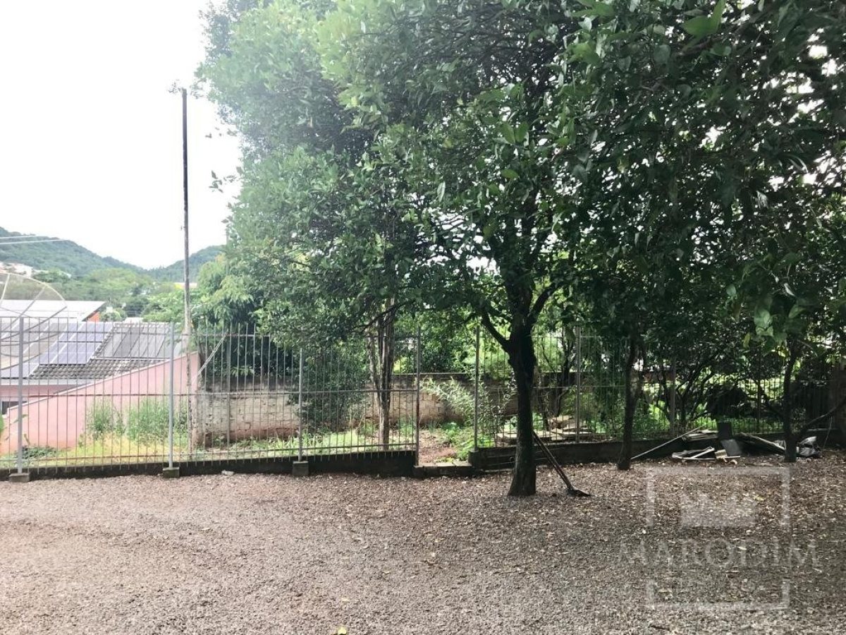 Casa com 100m², 5 dormitórios, Nao suíte, 2 vagas, no bairro Santa Isabel em Marau