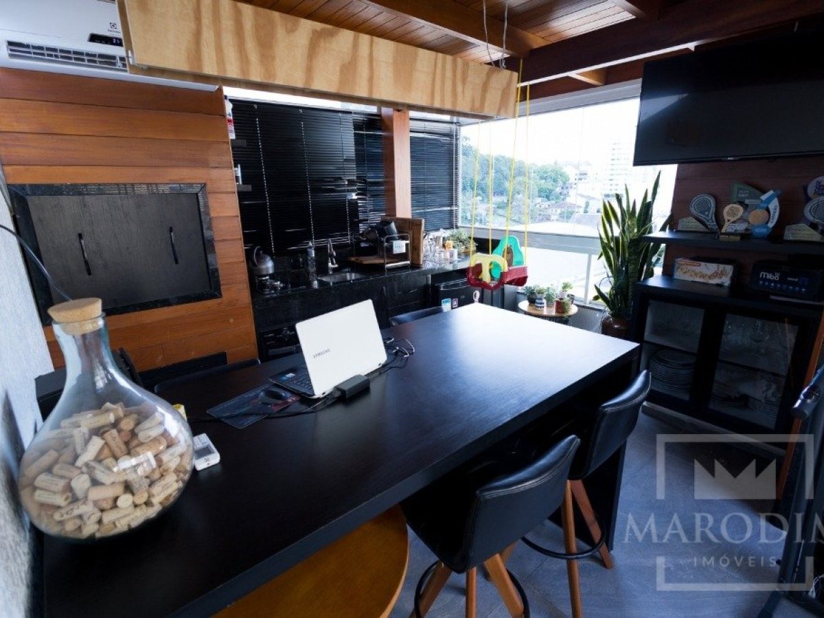 Cobertura com 127m², 3 dormitórios, Sim suíte, 2 vagas, no bairro Centro em Marau