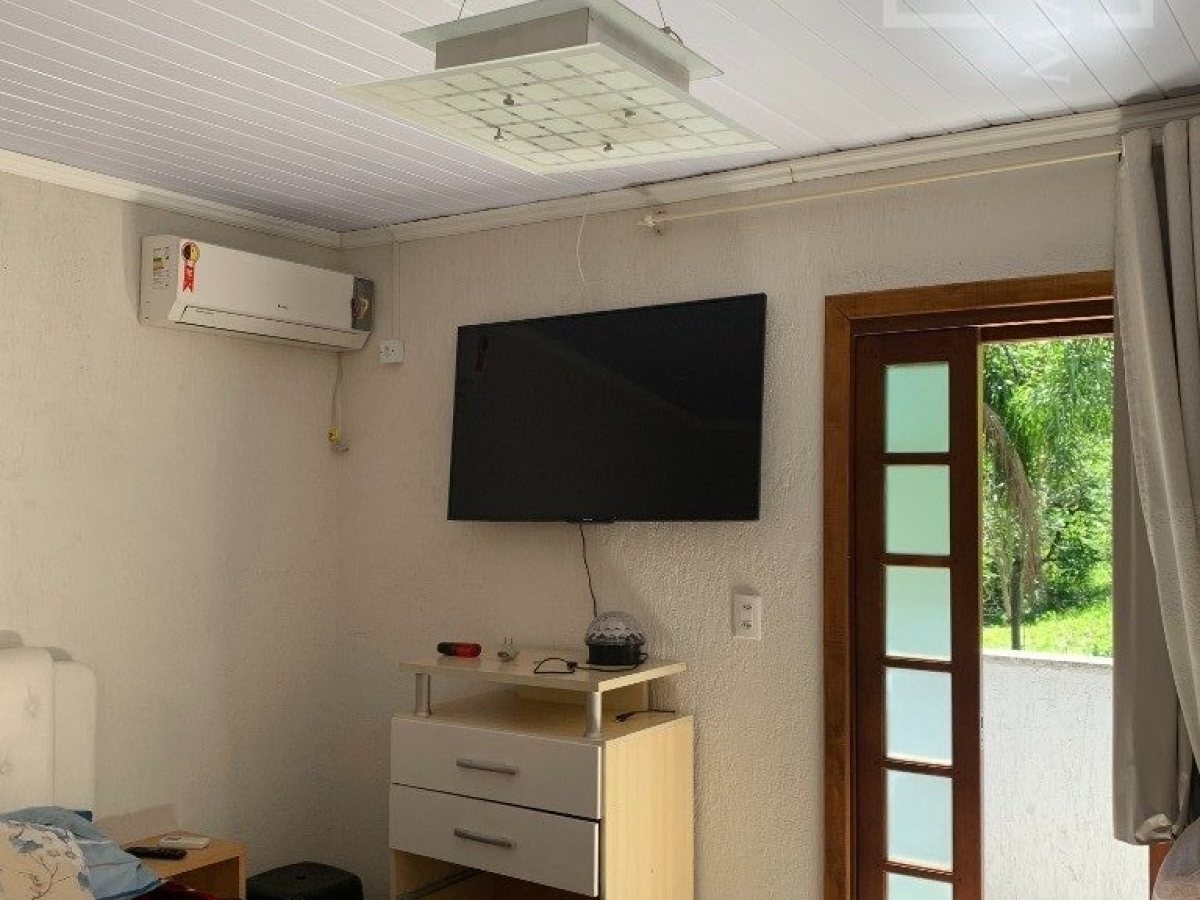 Chácara com 199m², 3 dormitórios, Nao suíte, 2 vagas, no bairro Interior em Marau