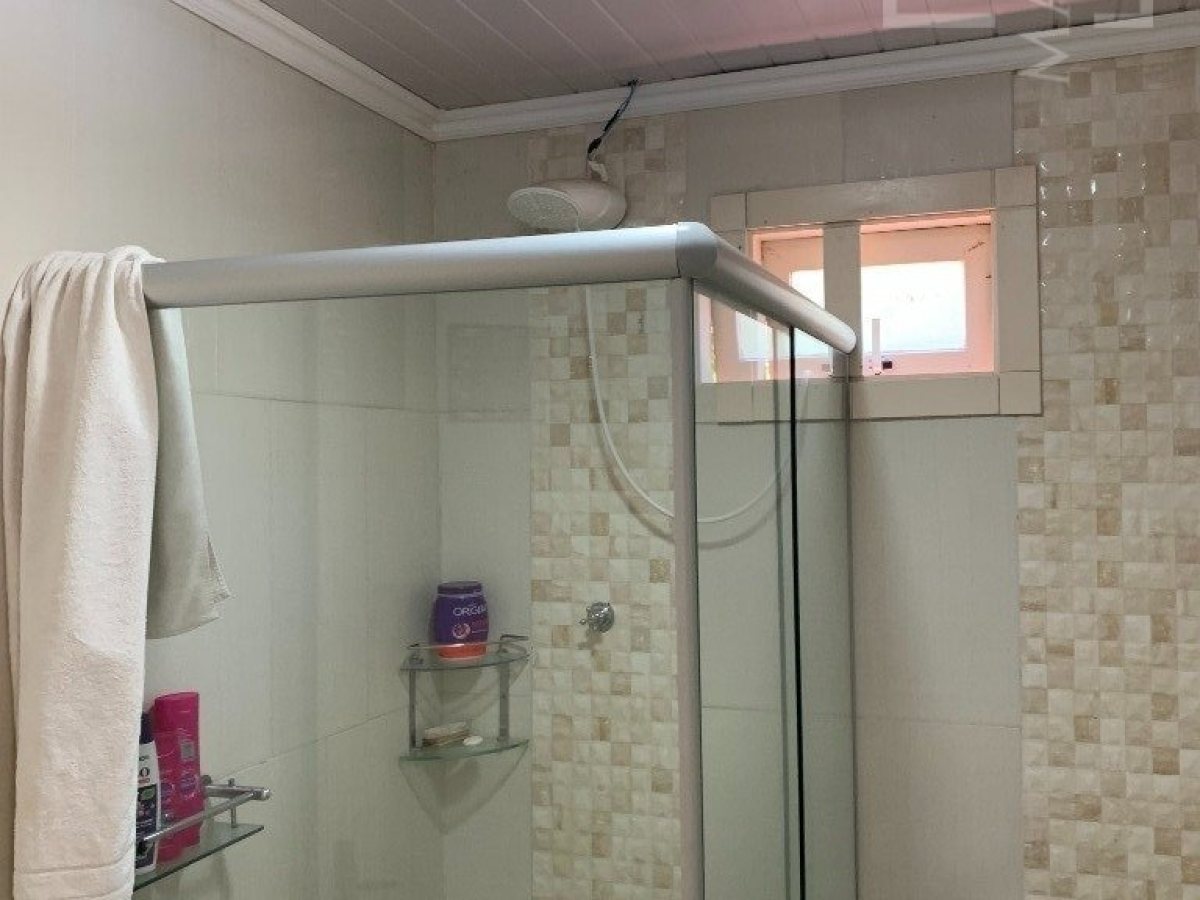 Chácara com 199m², 3 dormitórios, Nao suíte, 2 vagas, no bairro Interior em Marau