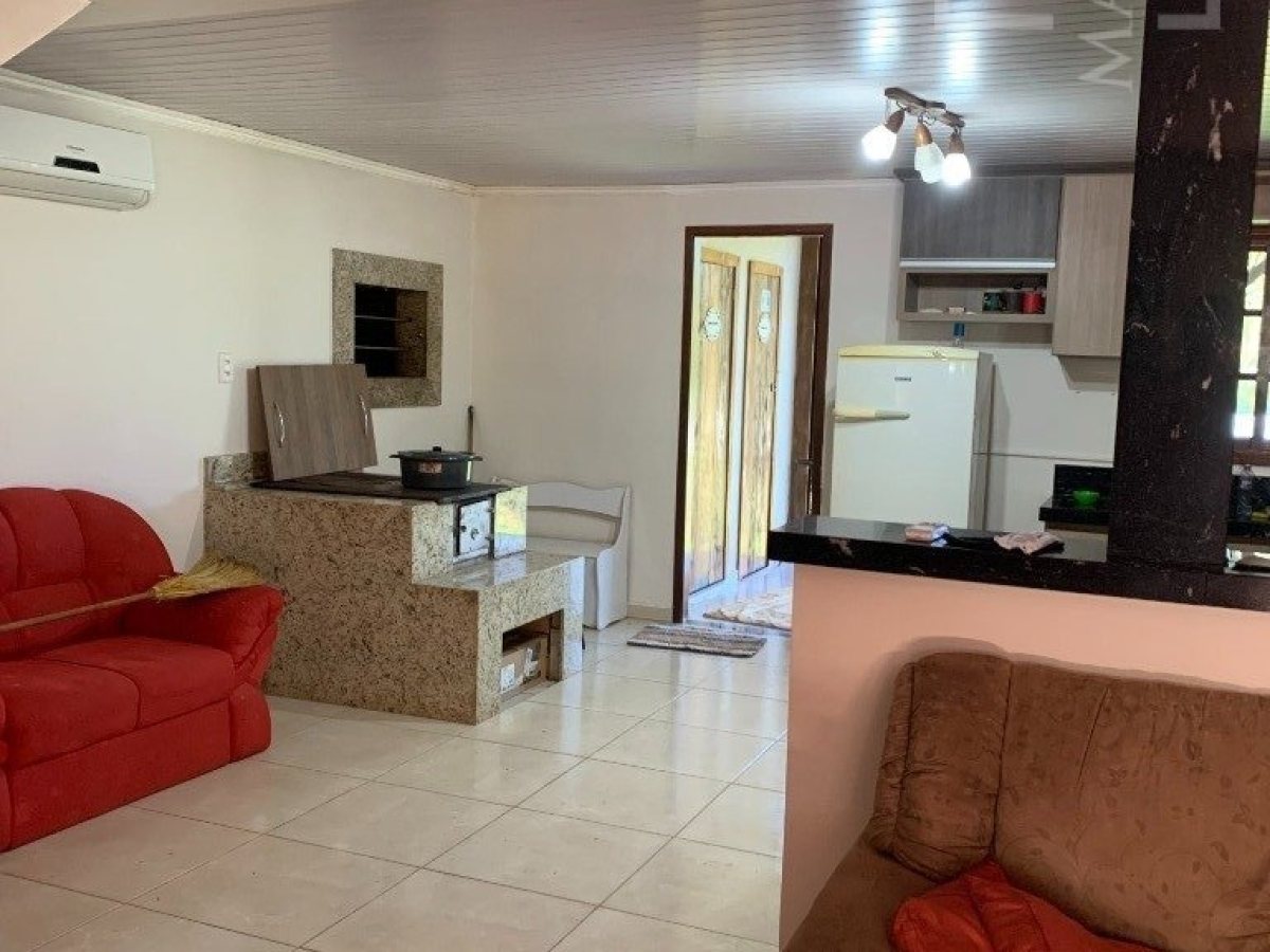 Chácara com 199m², 3 dormitórios, Nao suíte, 2 vagas, no bairro Interior em Marau