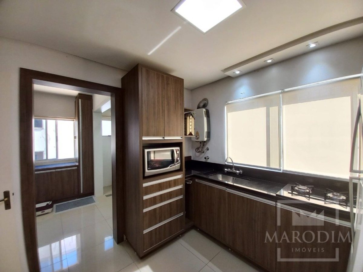 Apartamento com 204m², 4 dormitórios, Sim suíte, 2 vagas, no bairro Centro em Marau