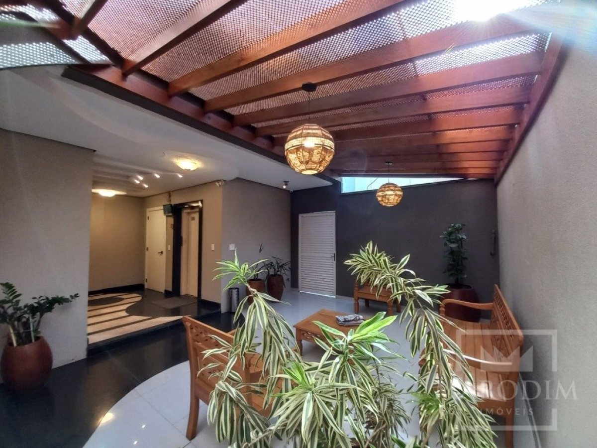 Apartamento com 204m², 4 dormitórios, Sim suíte, 2 vagas, no bairro Centro em Marau