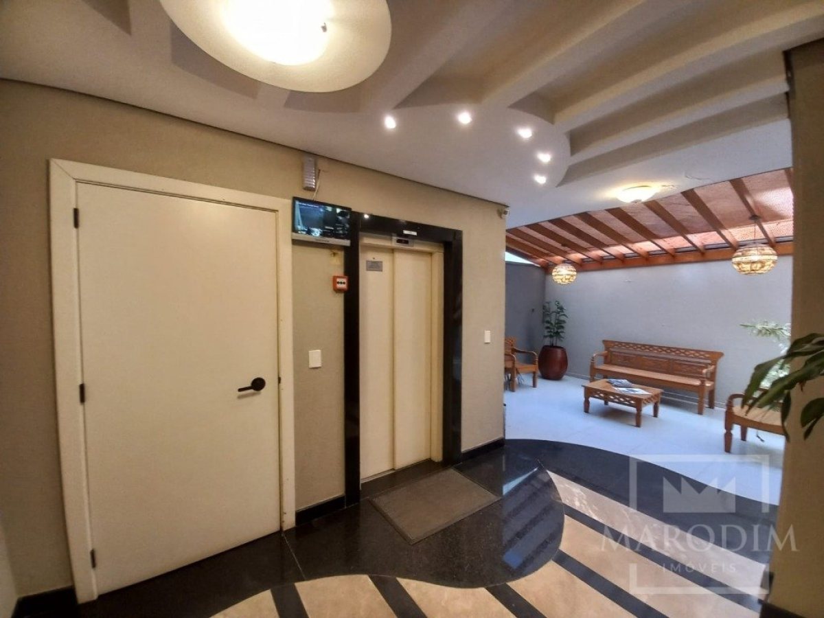 Apartamento com 204m², 4 dormitórios, Sim suíte, 2 vagas, no bairro Centro em Marau