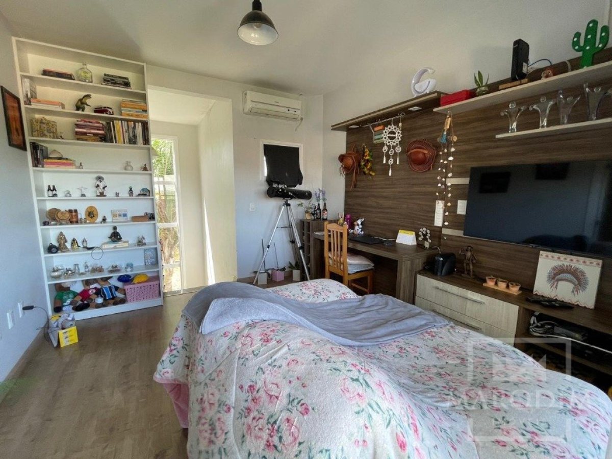 Casa com 170m², 4 dormitórios, Sim suíte, 2 vagas, no bairro Colinas Nova Marau em Marau