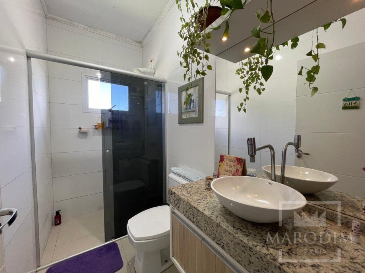 Casa com 170m², 4 dormitórios, Sim suíte, 2 vagas, no bairro Colinas Nova Marau em Marau