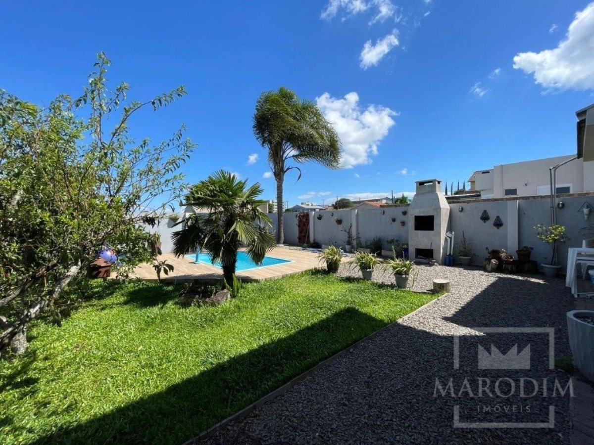 Casa com 170m², 4 dormitórios, Sim suíte, 2 vagas, no bairro Colinas Nova Marau em Marau