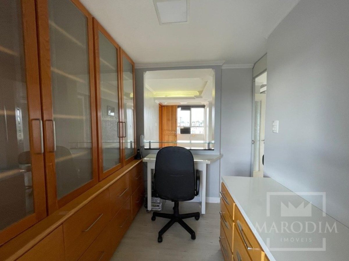 Salas/Conjuntos com 72m², Nao suíte, no bairro Centro em Marau