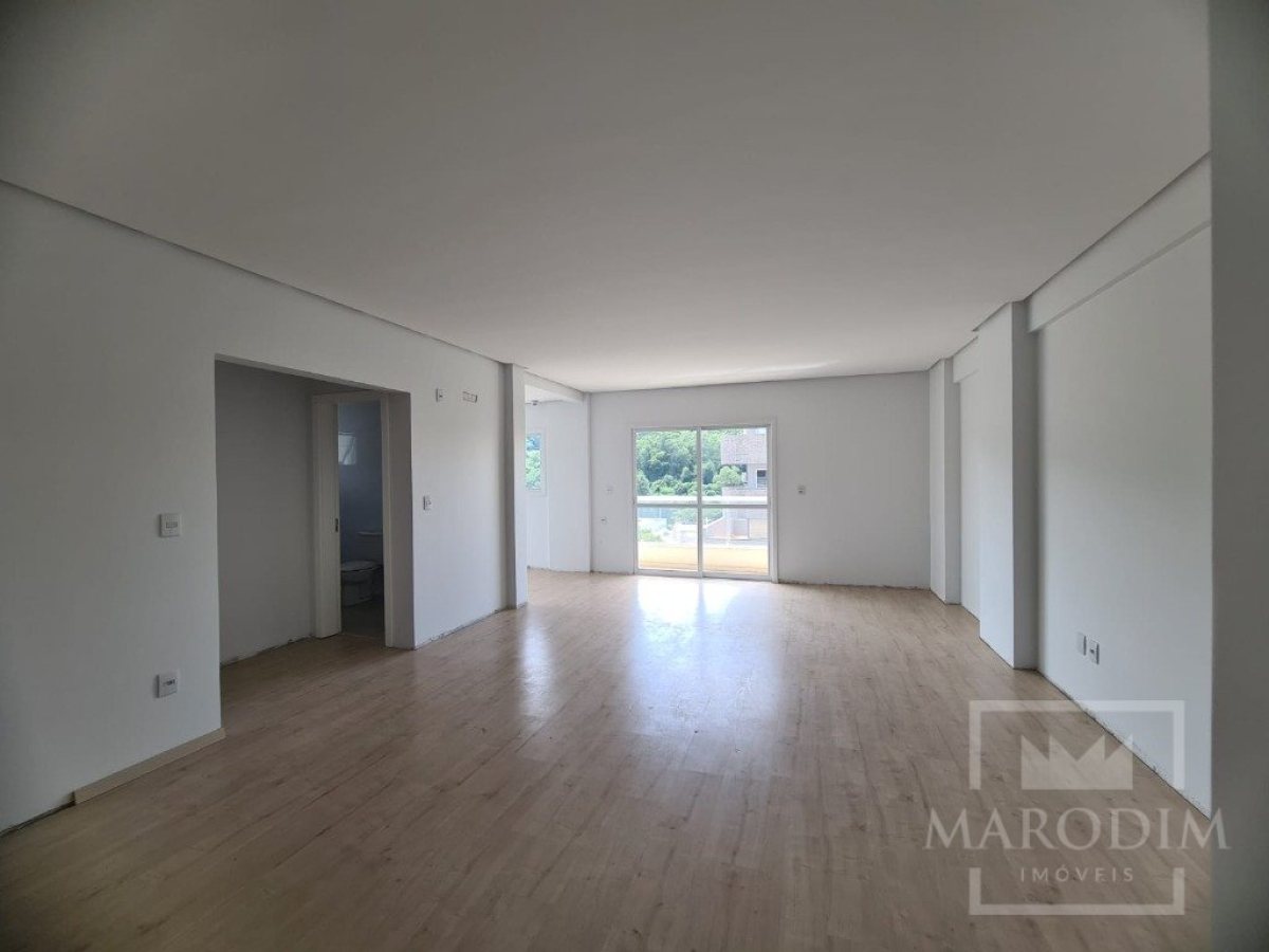 Apartamento com 99m², 3 dormitórios, Sim suíte, 1 vaga, no bairro Centro em Marau