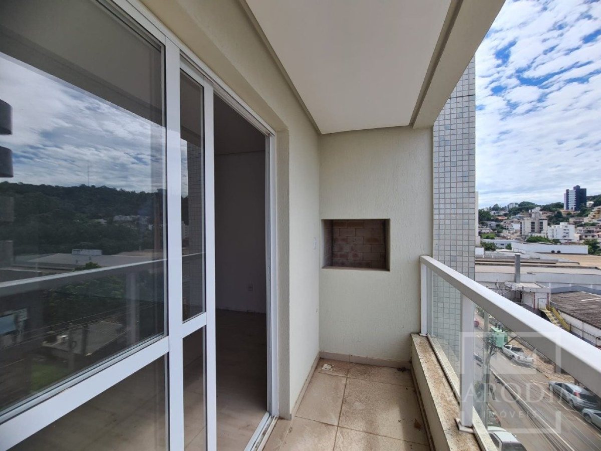 Apartamento com 99m², 2 dormitórios, Sim suíte, 1 vaga, no bairro Centro em Marau