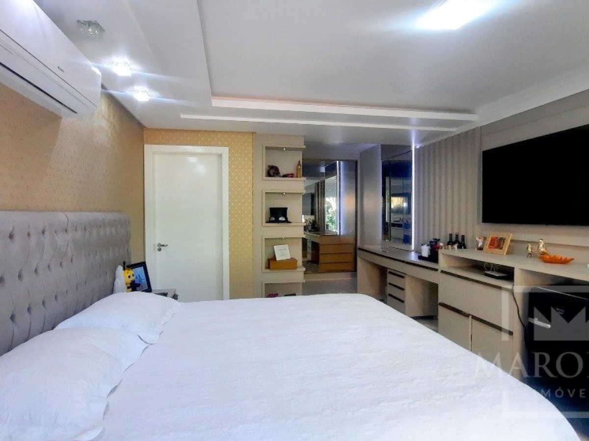 Casa com 256m², 5 dormitórios, Sim suíte, 3 vagas, no bairro Jardim das Palmeiras em Marau