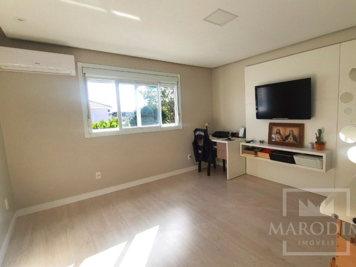 Casa com 256m², 5 dormitórios, Sim suíte, 3 vagas, no bairro Jardim das Palmeiras em Marau