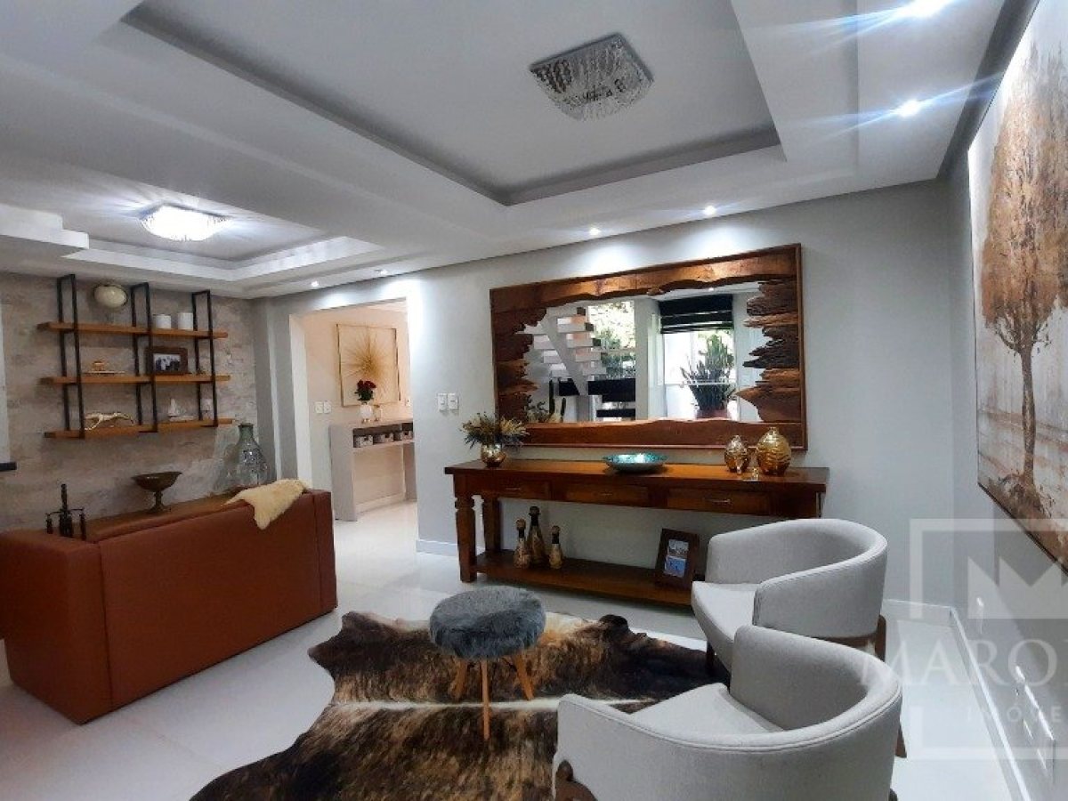 Casa com 256m², 5 dormitórios, Sim suíte, 3 vagas, no bairro Jardim das Palmeiras em Marau