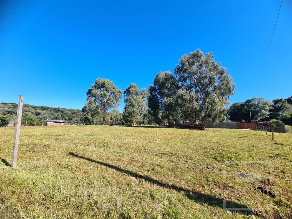 Terreno com 900m², Nao suíte, no bairro Barragem Capingui em Marau
