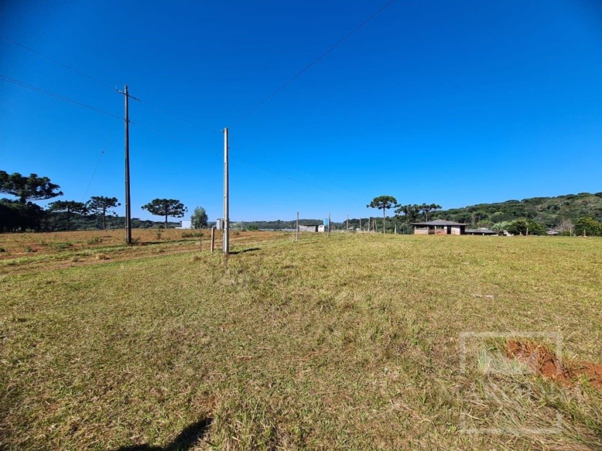 Terreno com 900m², Nao suíte, no bairro Barragem Capingui em Marau