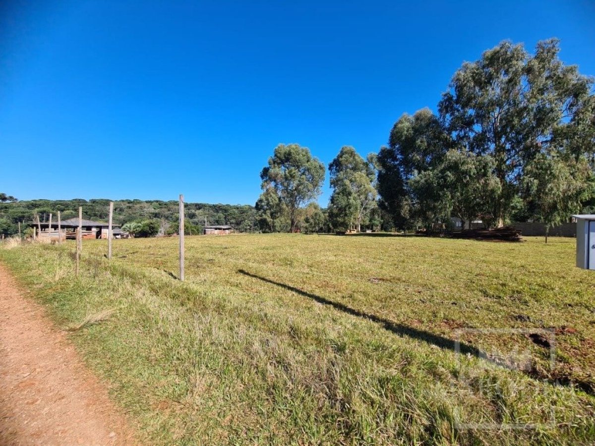 Terreno com 900m², Nao suíte, no bairro Barragem Capingui em Marau
