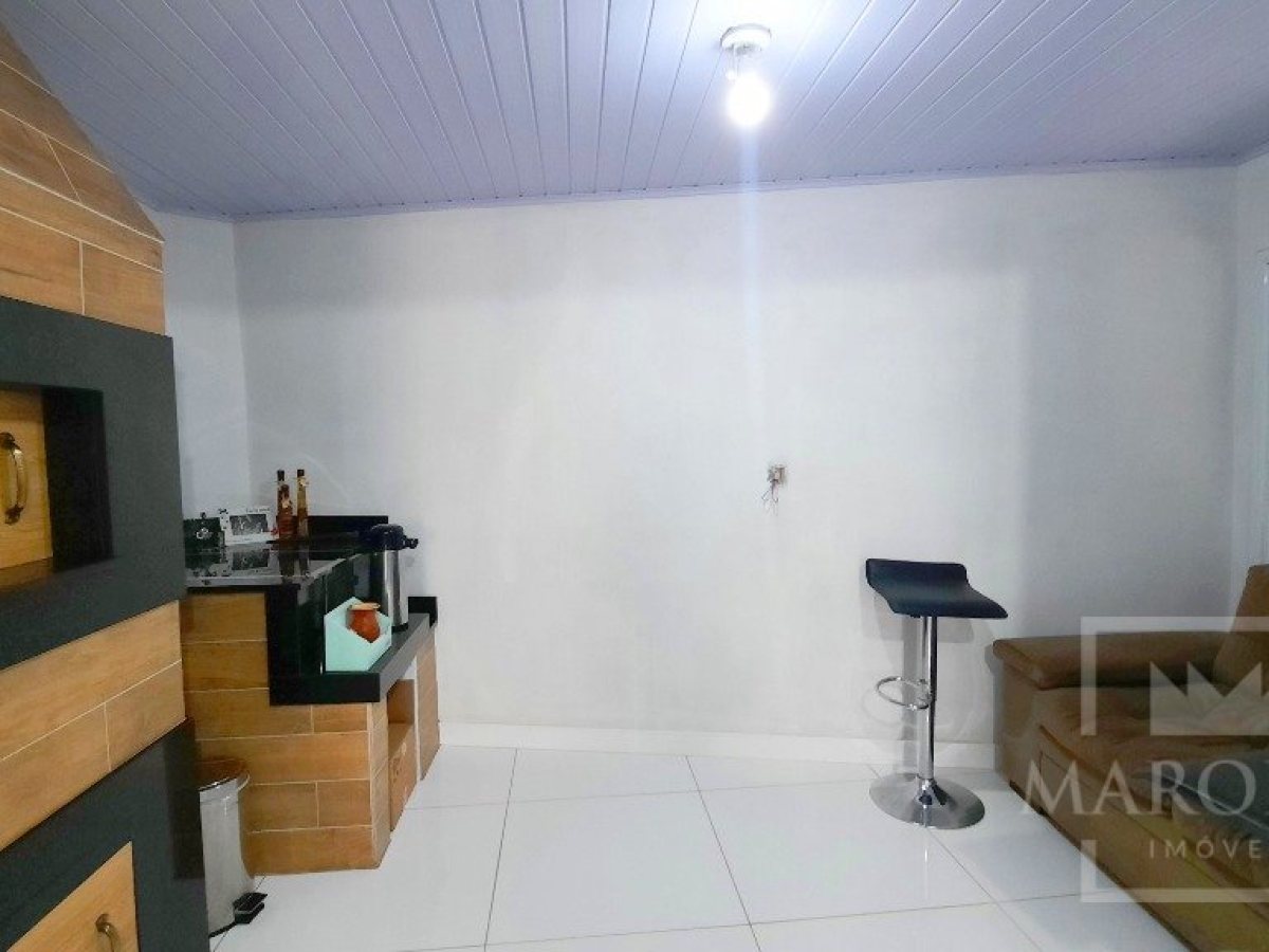Casa com 142m², 2 dormitórios, Nao suíte, 2 vagas, no bairro Portal do Sol em Marau