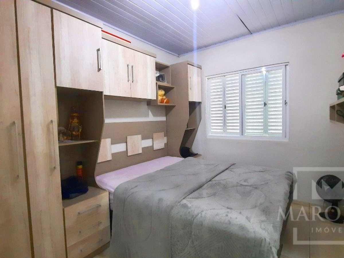 Casa com 142m², 2 dormitórios, Nao suíte, 2 vagas, no bairro Portal do Sol em Marau