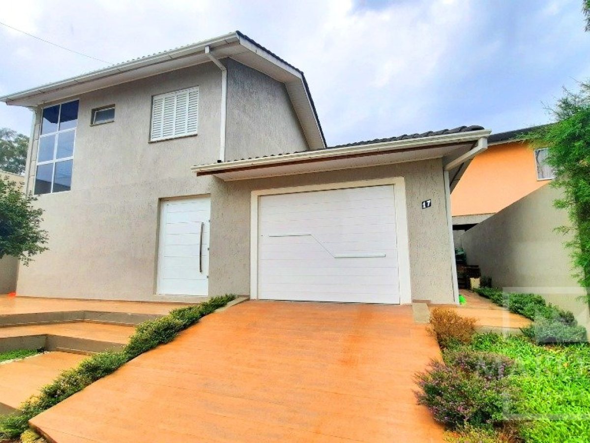 Casa com 142m², 2 dormitórios, Nao suíte, 2 vagas, no bairro Portal do Sol em Marau