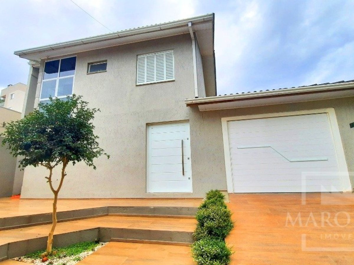 Casa com 142m², 2 dormitórios, Nao suíte, 2 vagas, no bairro Portal do Sol em Marau