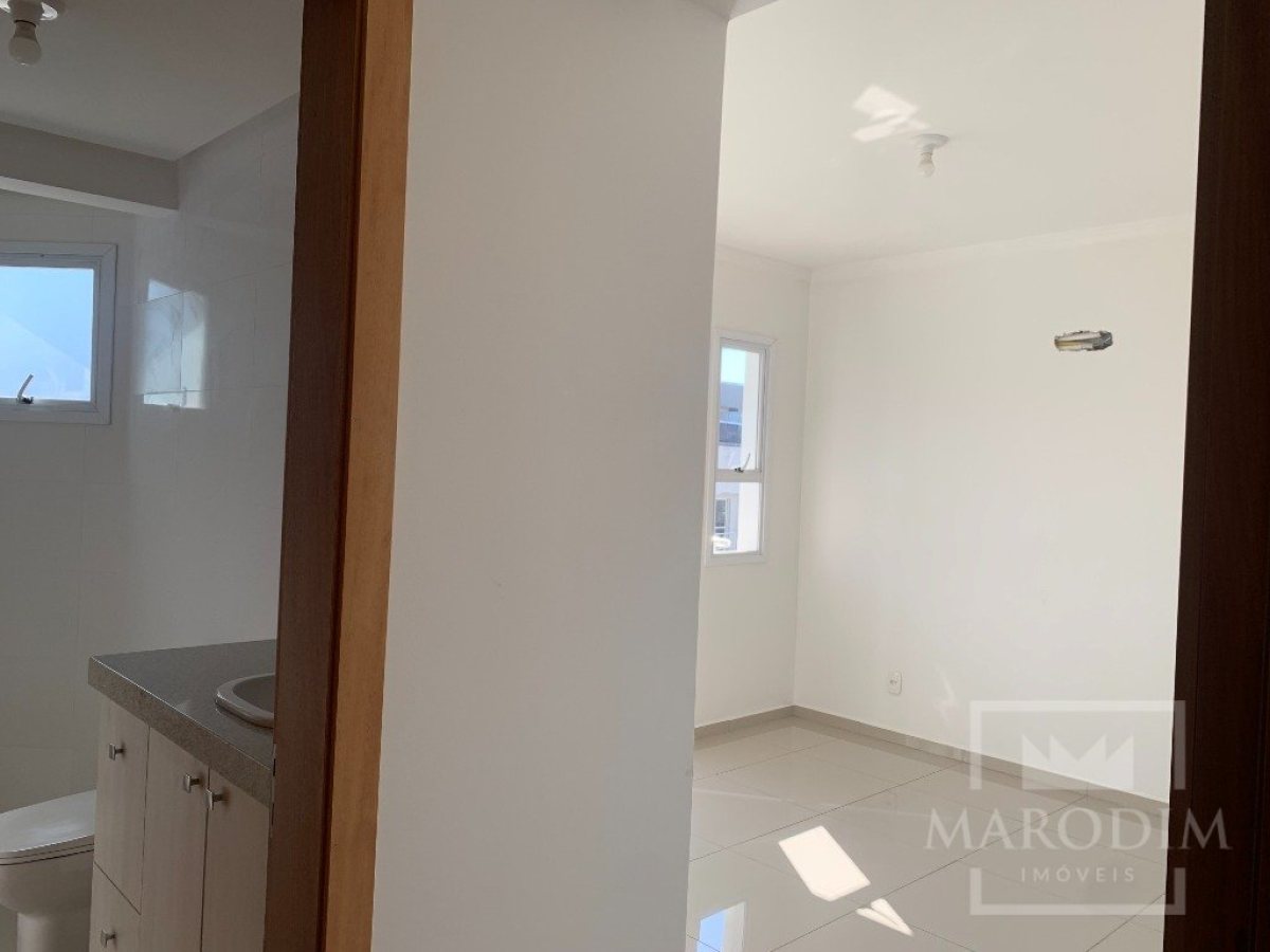 Cobertura com 119m², 2 dormitórios, Sim suíte, 2 vagas, no bairro Centro em Marau