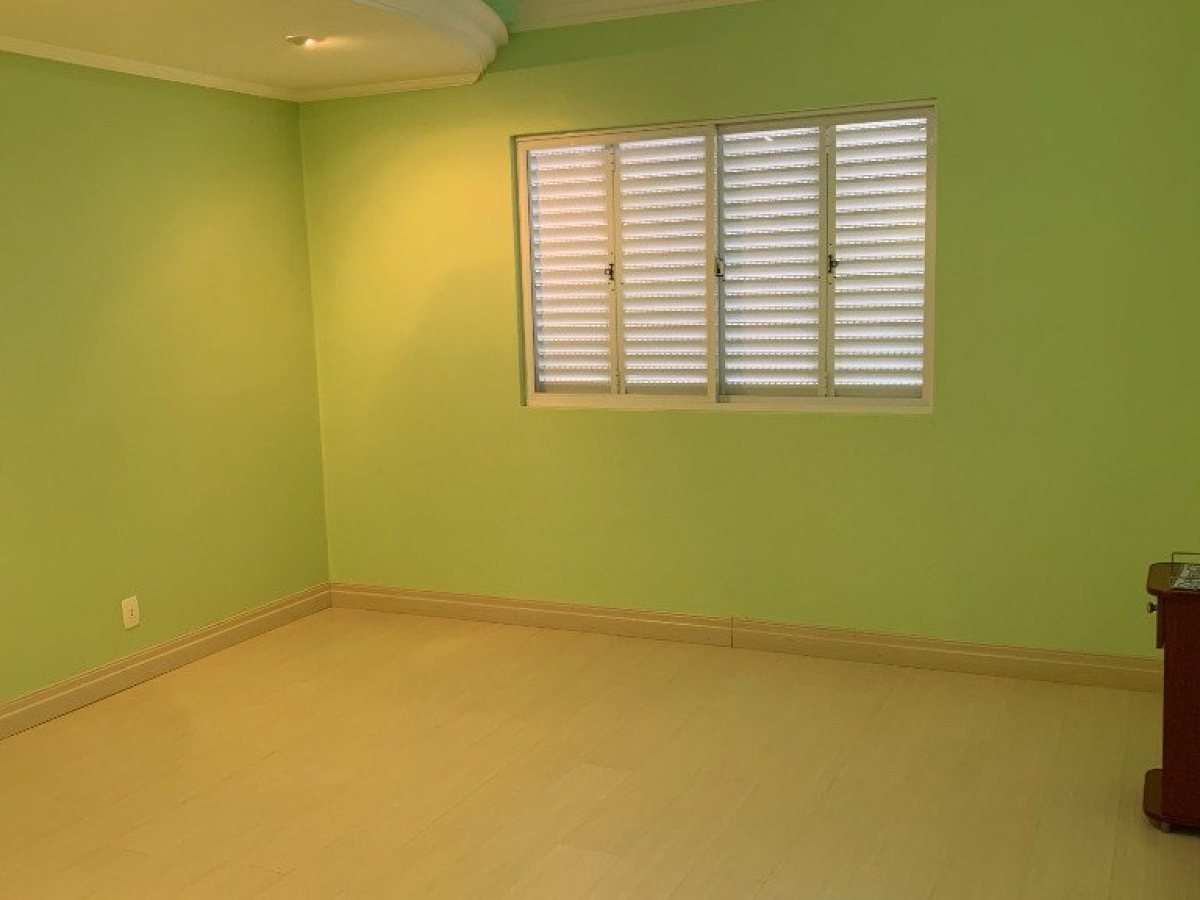 Casa com 370m², 6 dormitórios, Sim suíte, 2 vagas, no bairro São José  Operário em Marau