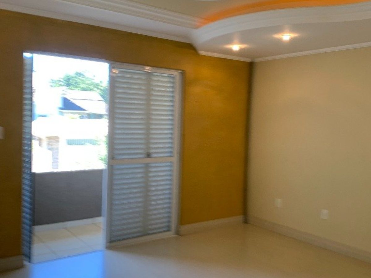 Casa com 370m², 6 dormitórios, Sim suíte, 2 vagas, no bairro São José  Operário em Marau